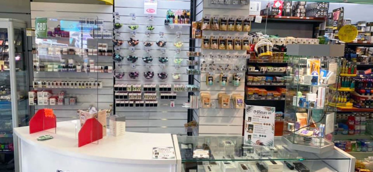 Agencement du point presse à Hennebont